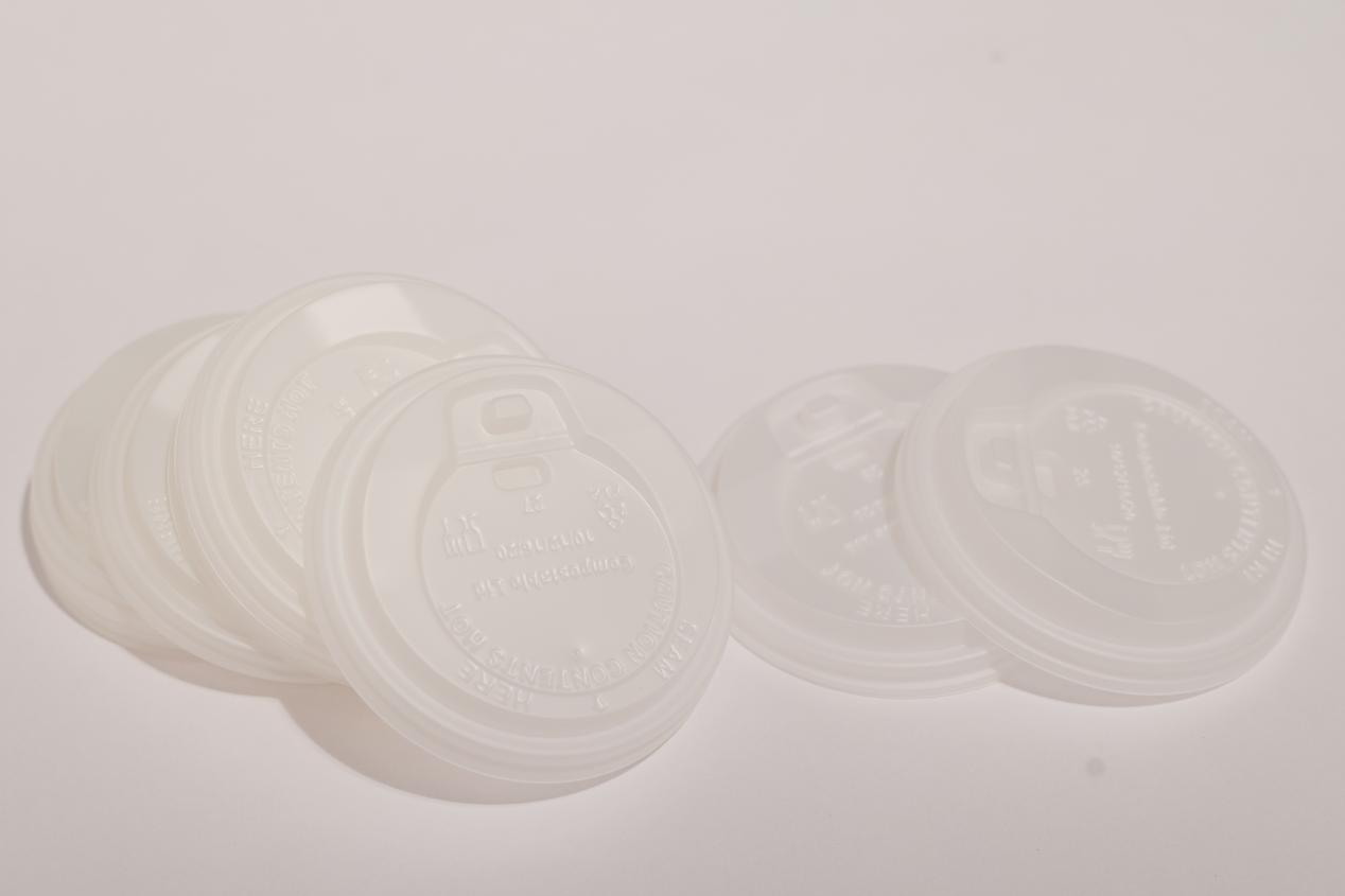 CPLA 90มม. ฝาถ้วยสีธรรมชาติแบบใช้แล้วทิ้ง Flip-Top